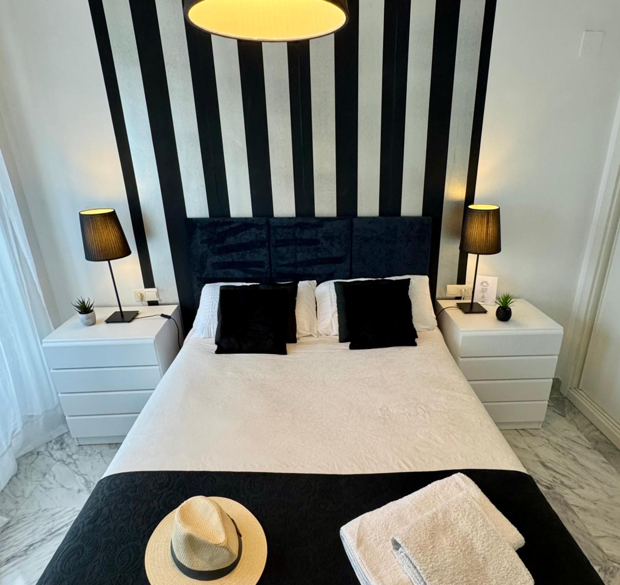 Petunias Lorcrisur Apartment *
